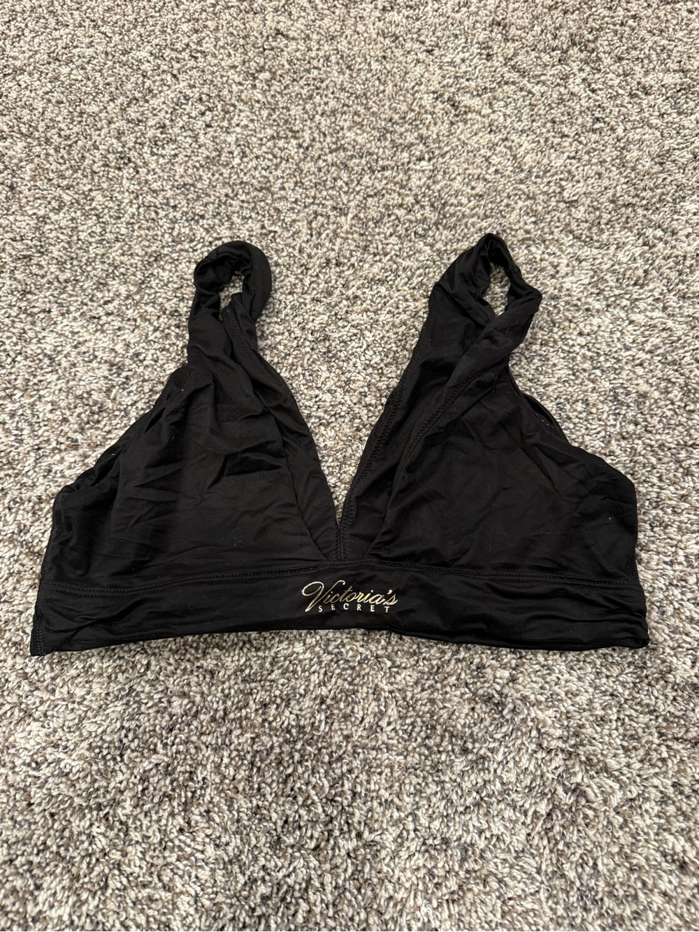 Victoria’s Secret Black Deep V Wireless Bralette Unlined Lounge Bra Size L